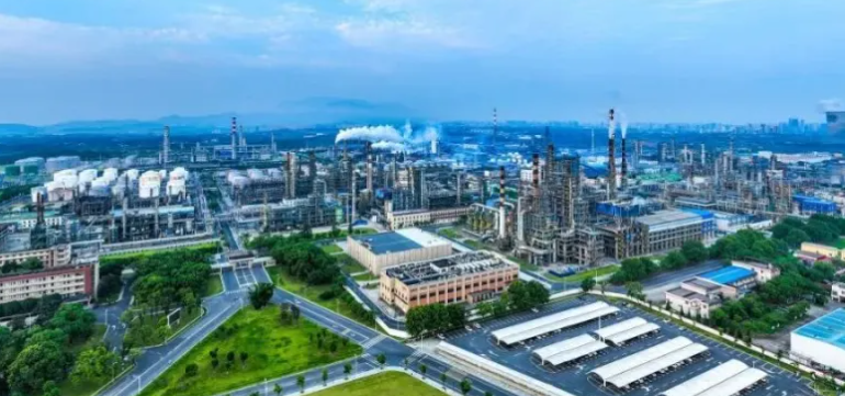 2025年山东潍坊货架厂家产能升级：重型货架承载技术新突破